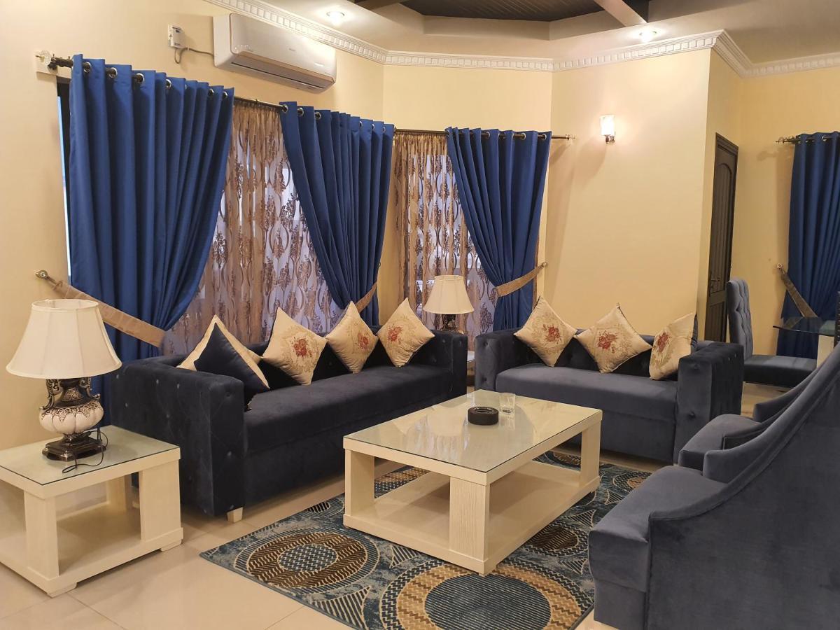 Royal Villa F-10/2 Исламабад Экстерьер фото